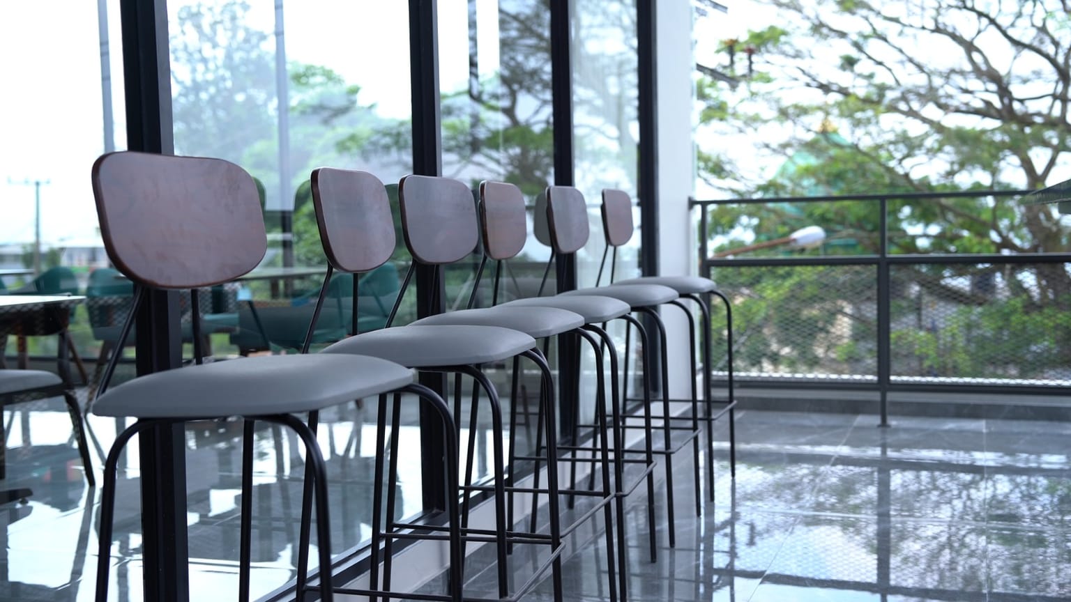 Exclusive Lounge 1979 Social Hotel — Grand Piano dan area santai